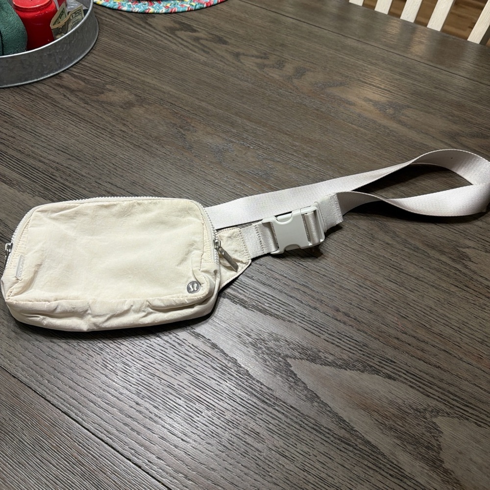 lululemon athletica Cream Belt Bag 2L With Extend Strap